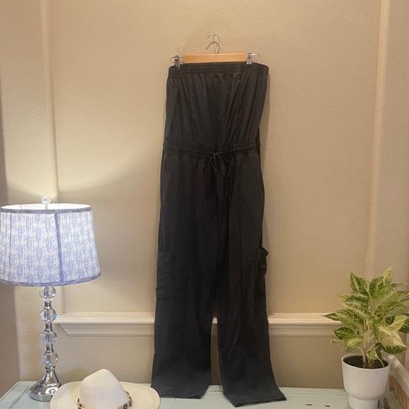 Evereve Pants - Evereve Black Strapless Wide-Leg Jumpsuit
